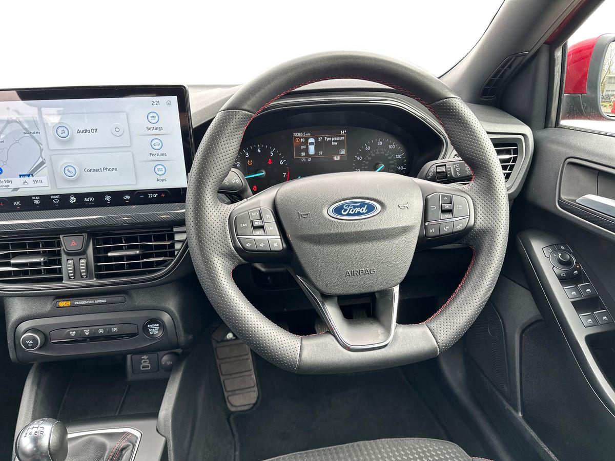 Used Ford Focus 2023 for sale - 78172568: Photo 17