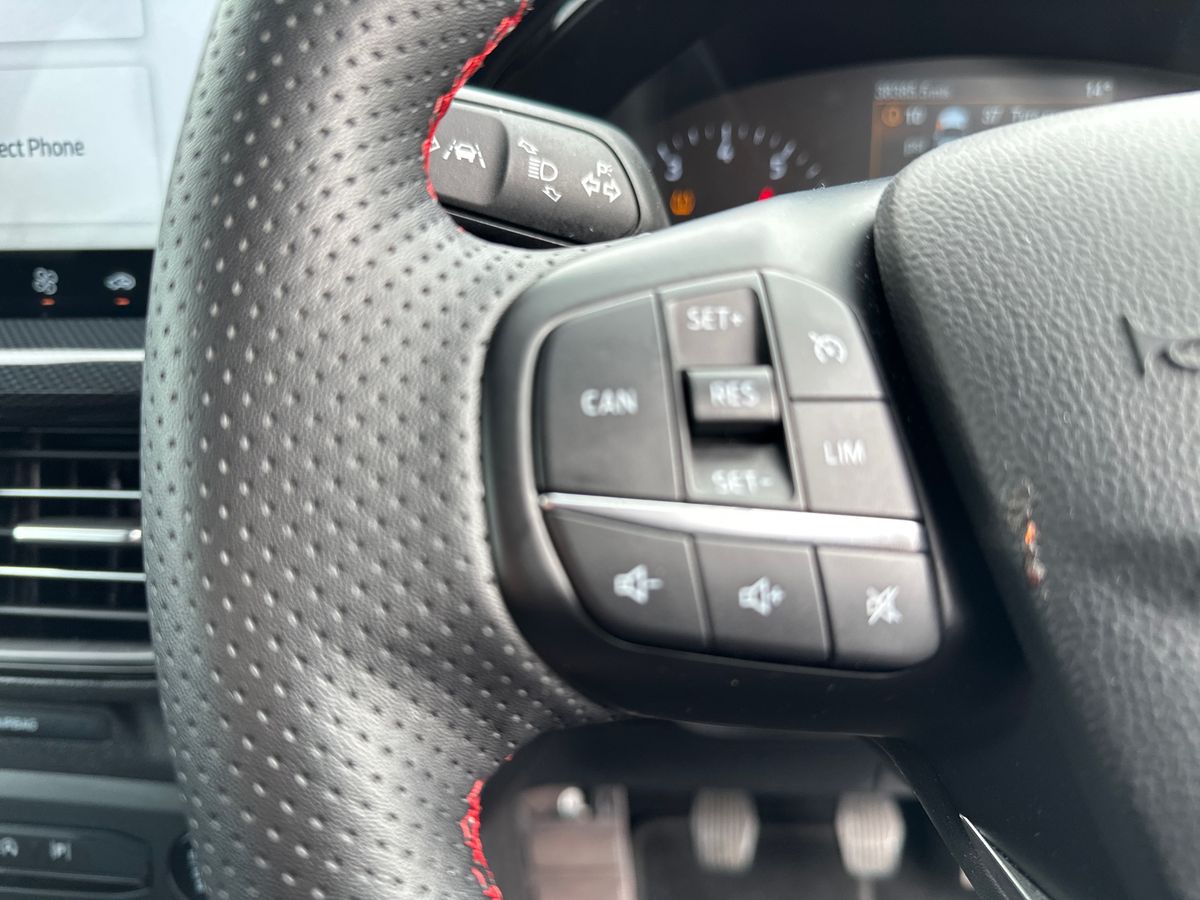 Used Ford Focus 2023 for sale - 78172568: Photo 26