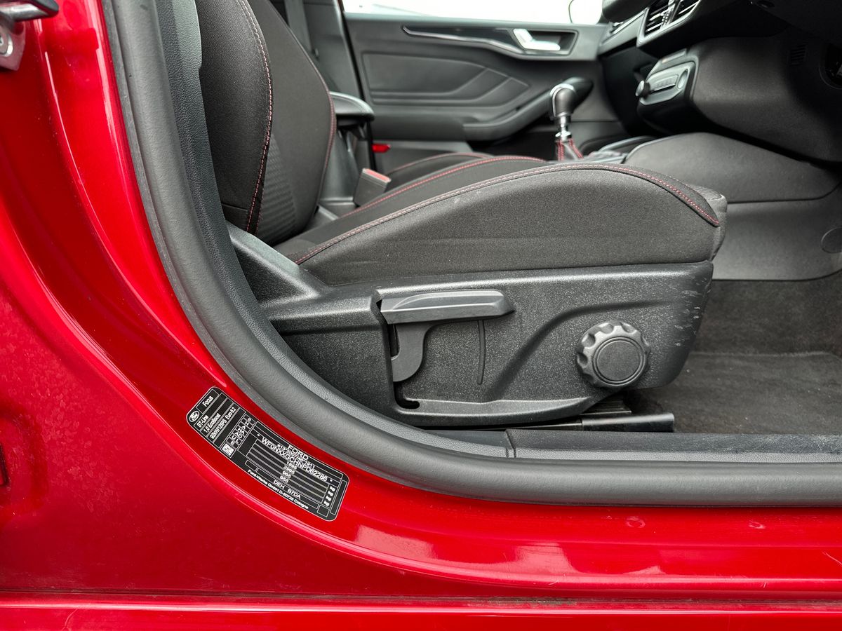 Used Ford Focus 2023 for sale - 78172568: Photo 30