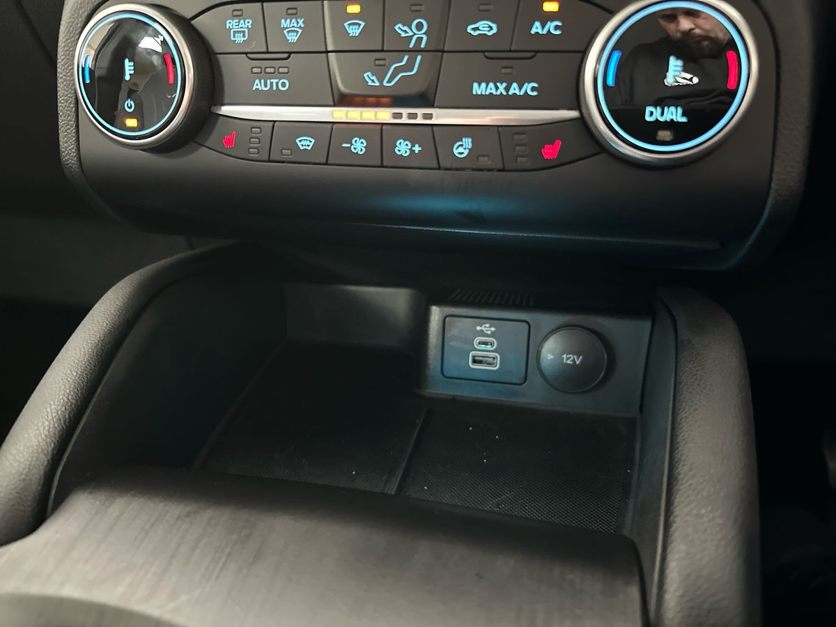 Used Ford Kuga 2024 for sale - 76652472: Photo 24