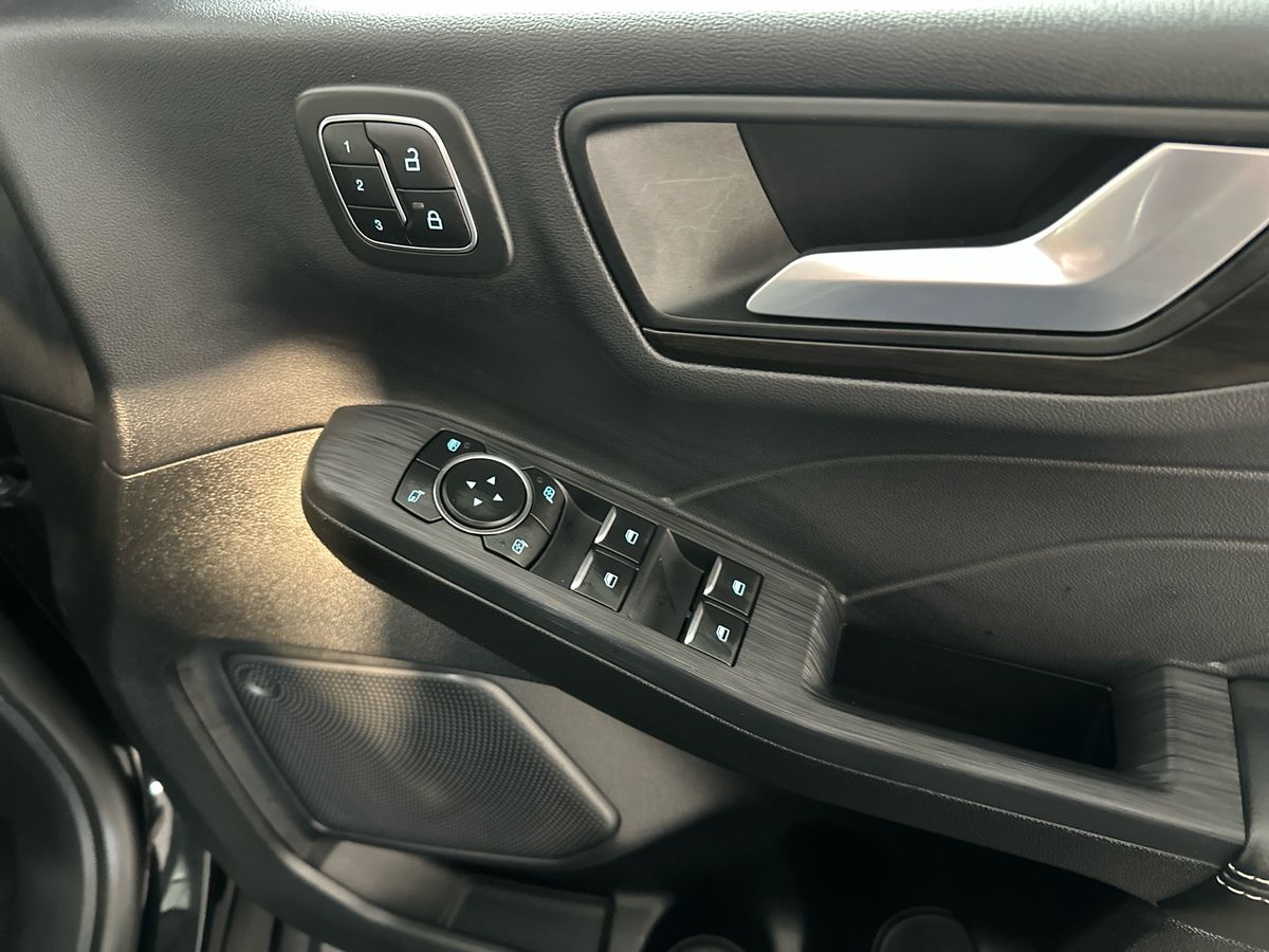 Used Ford Kuga 2024 for sale - 76652472: Photo 25