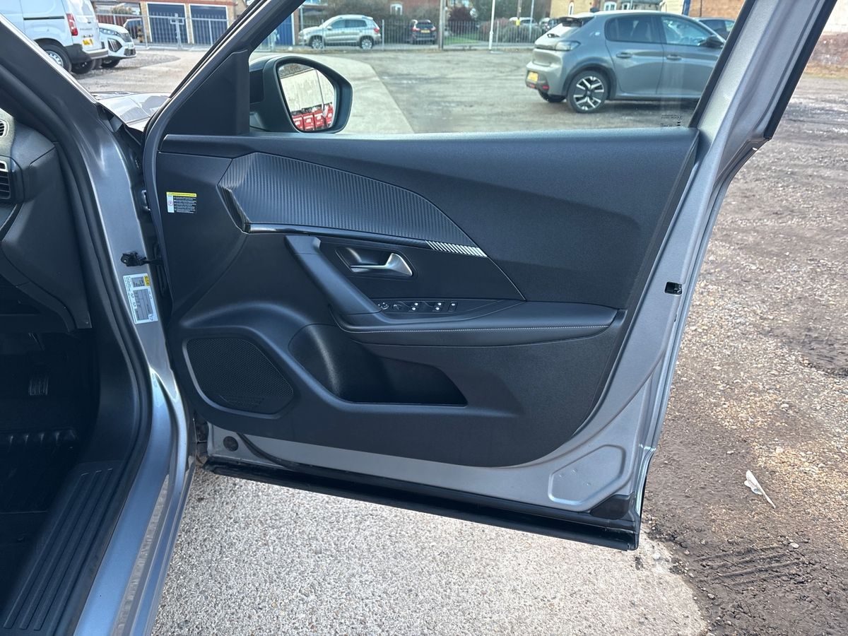 Used Peugeot 2008 2024 for sale - 77346794: Photo 35