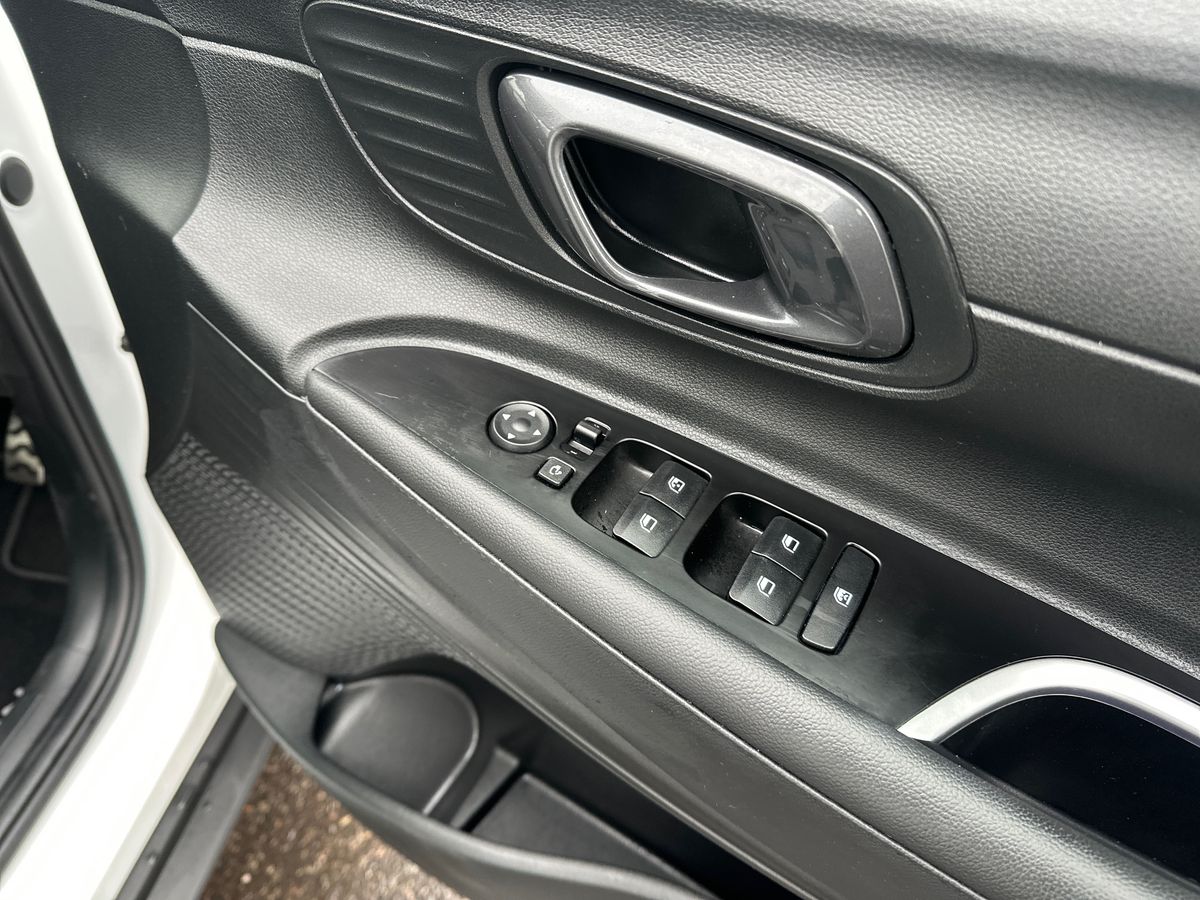 Used Hyundai BAYON 2024 for sale - 77698254: Photo 25