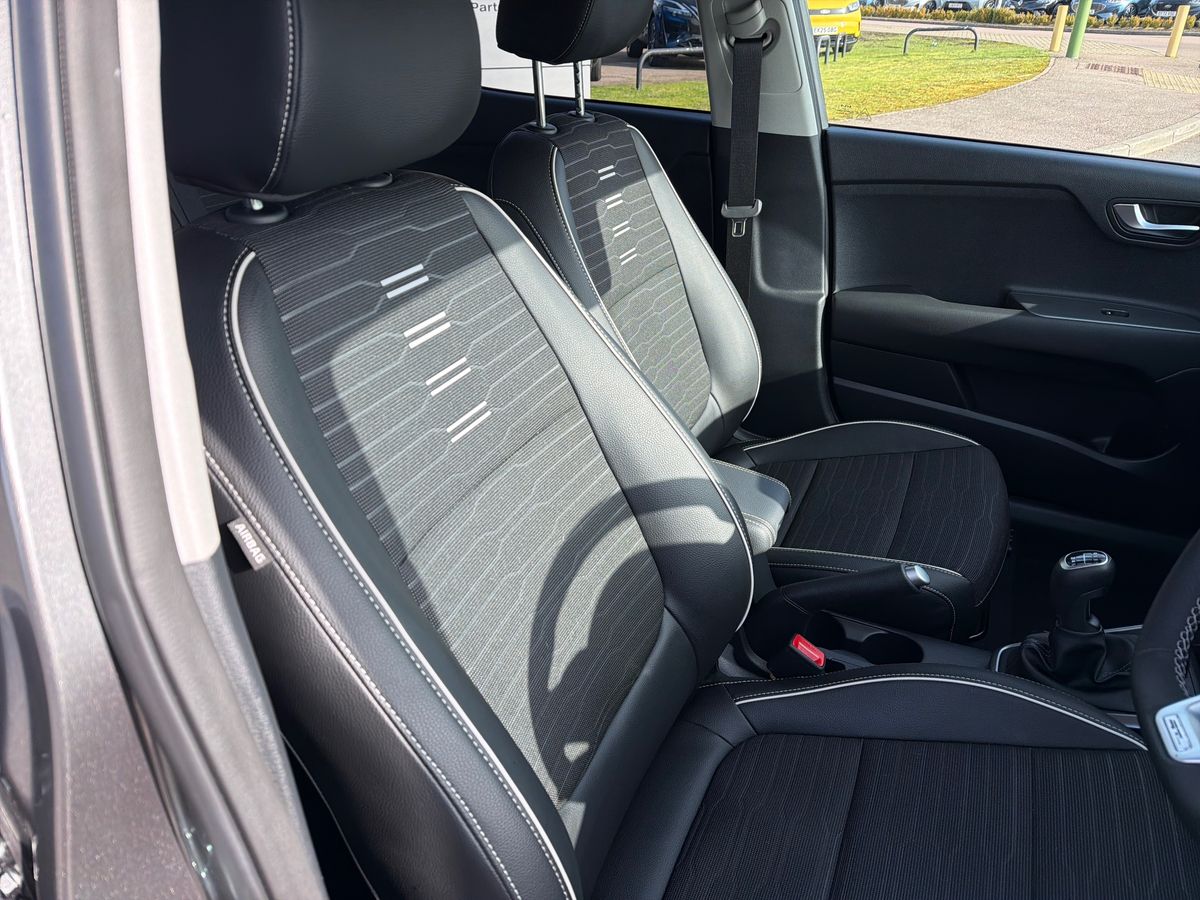 Used Kia Stonic 2025 for sale - 77673844: Photo 12