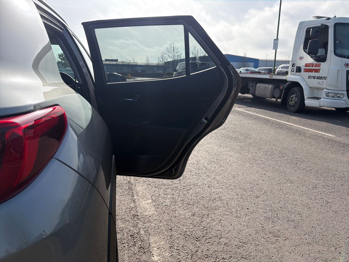 Used Kia Stonic 2025 for sale - 77673844: Photo 35