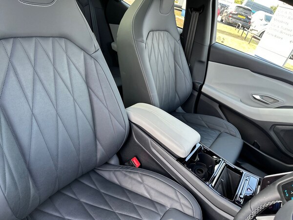 Used Ford Explorer 2025 for sale - 75602755: Photo 12