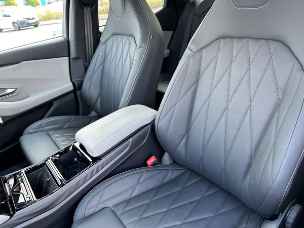 Used Ford Explorer 2025 for sale - 75602755: Photo 13