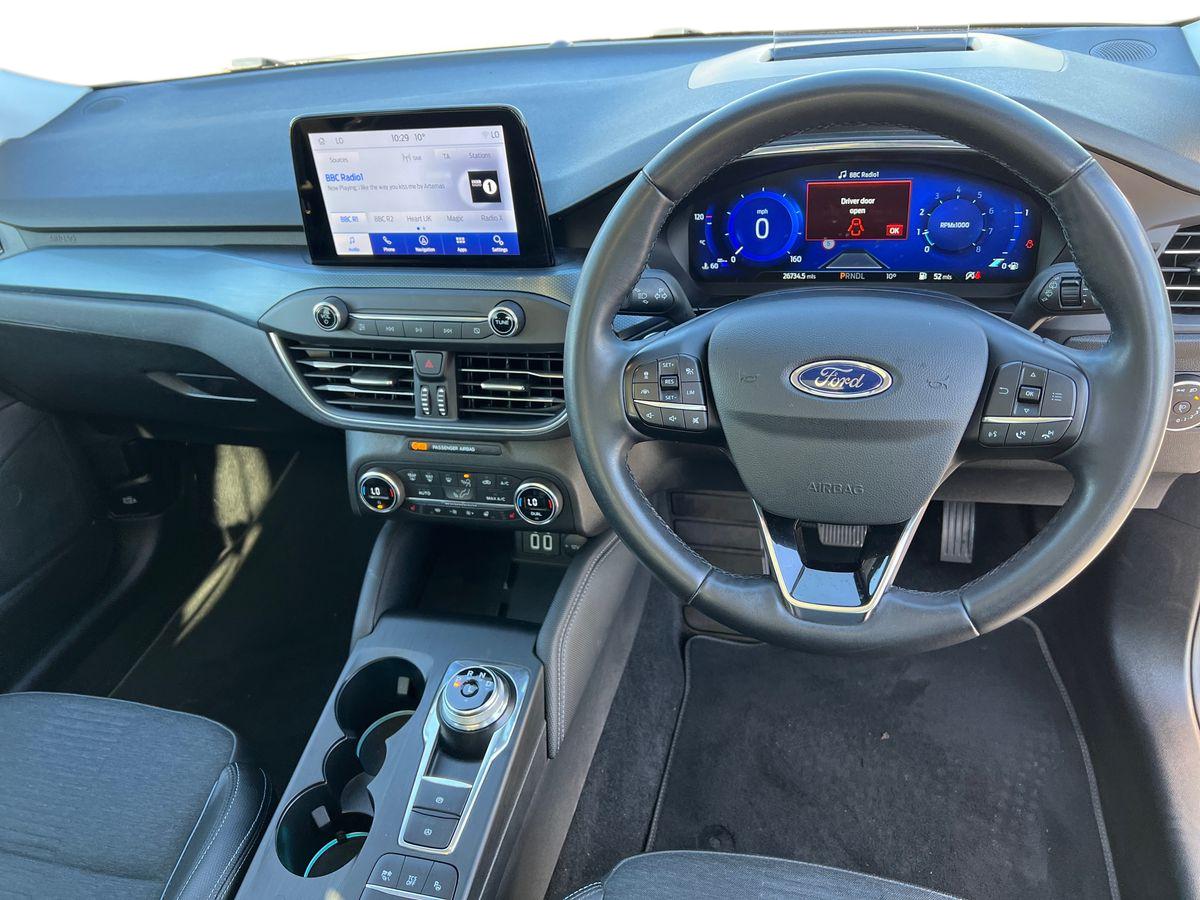 Used Ford Focus 2021 for sale - 76112328: Photo 16
