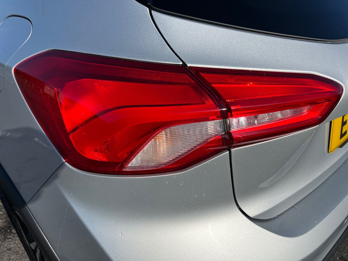 Used Ford Focus 2021 for sale - 76112328: Photo 33