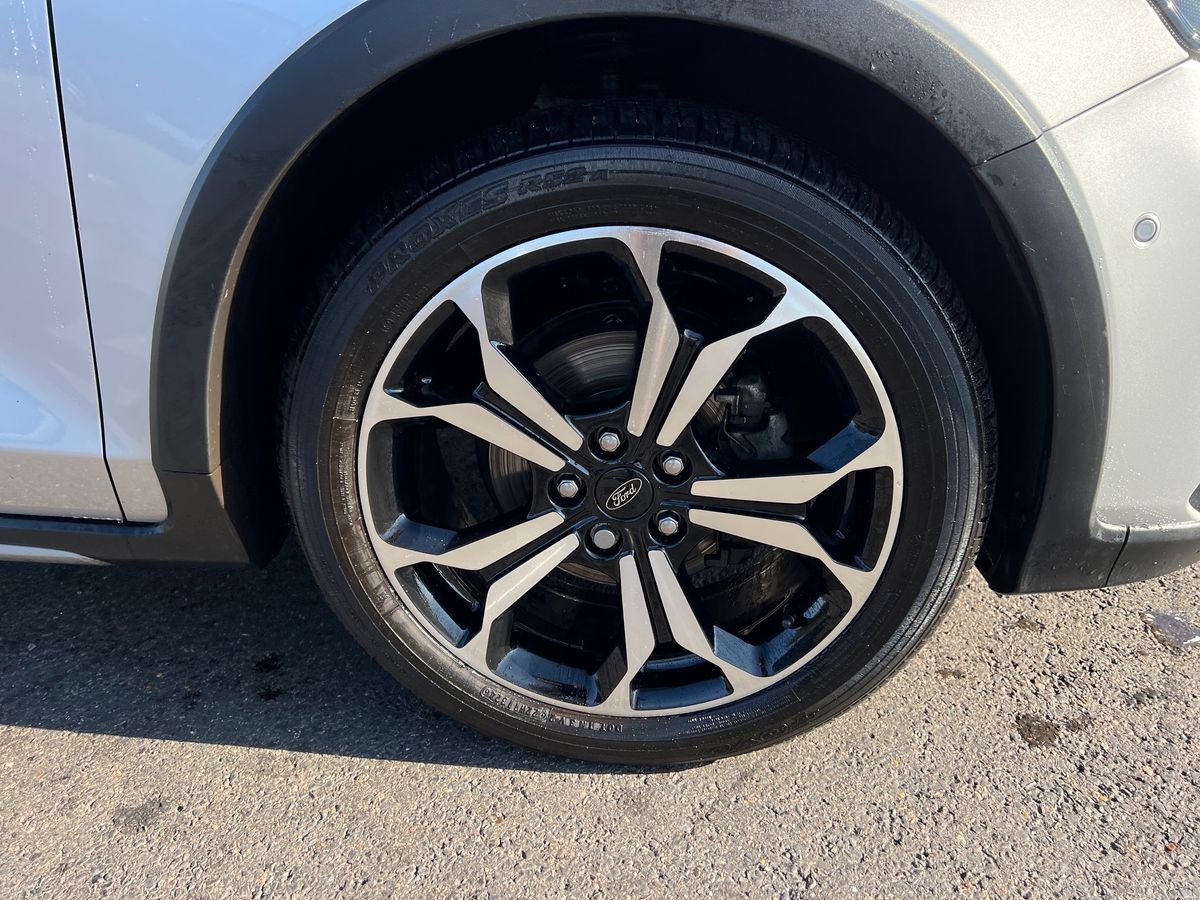 Used Ford Focus 2021 for sale - 76112328: Photo 9
