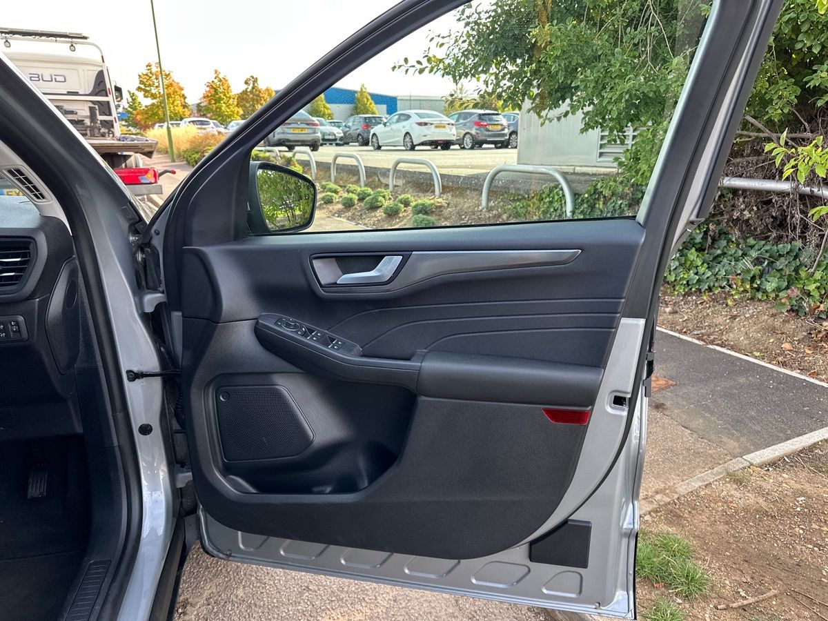 Used Ford Kuga 2024 for sale - 76112161: Photo 35