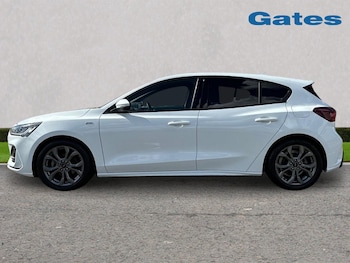 Used Ford Focus 2024 for sale - 75902103: Photo