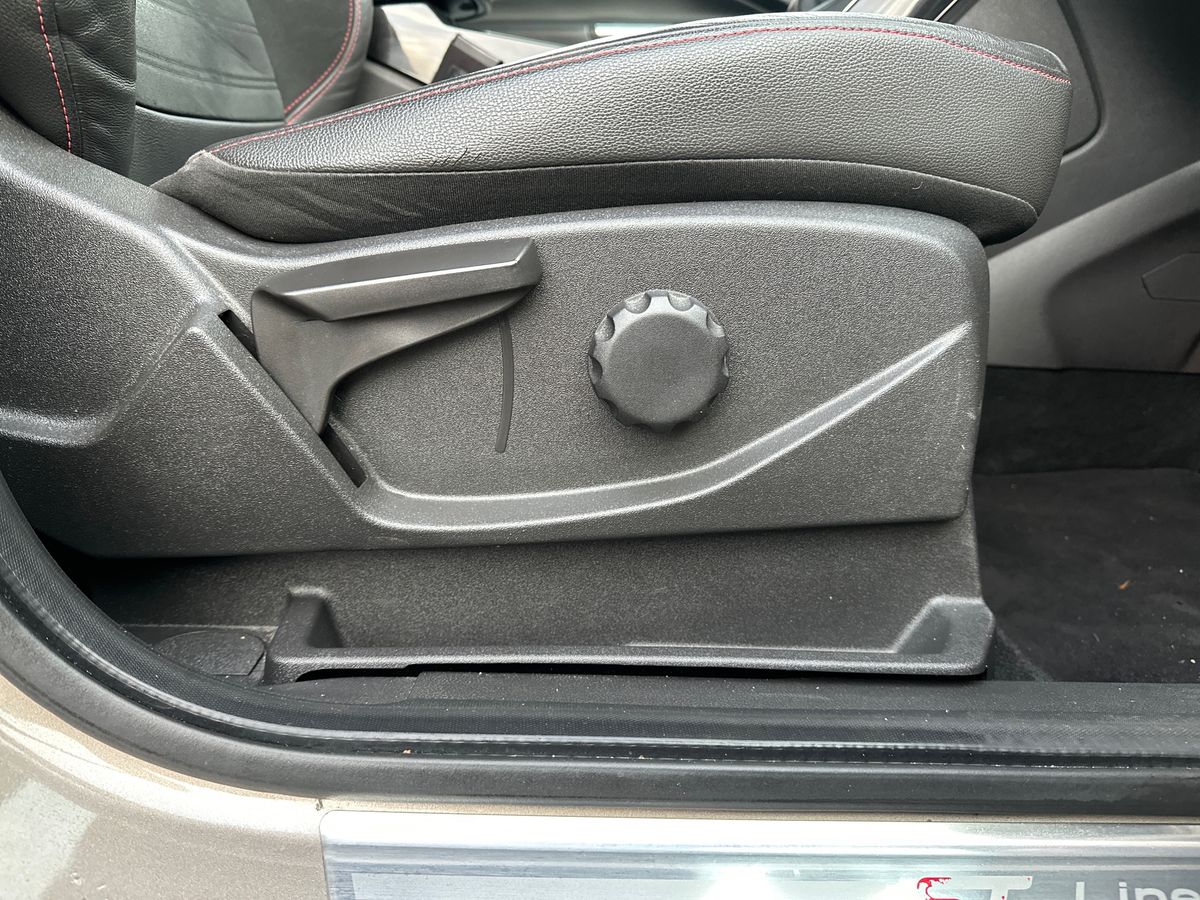 Used Ford Kuga 2019 for sale - 76856448: Photo 30