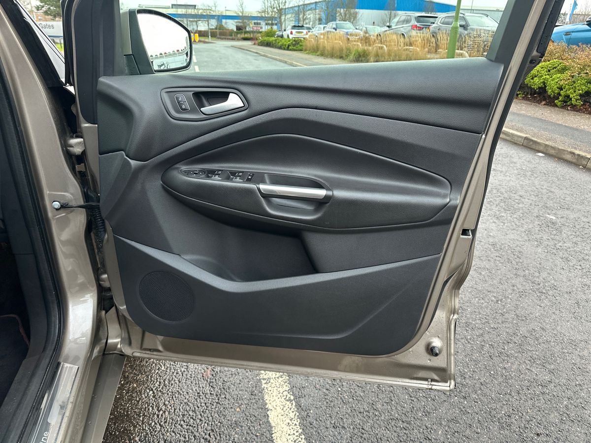 Used Ford Kuga 2019 for sale - 76856448: Photo 35