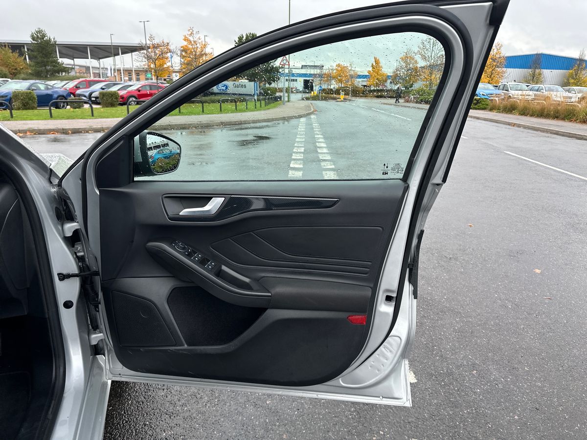 Used Ford Focus 2024 for sale - 76328062: Photo 35