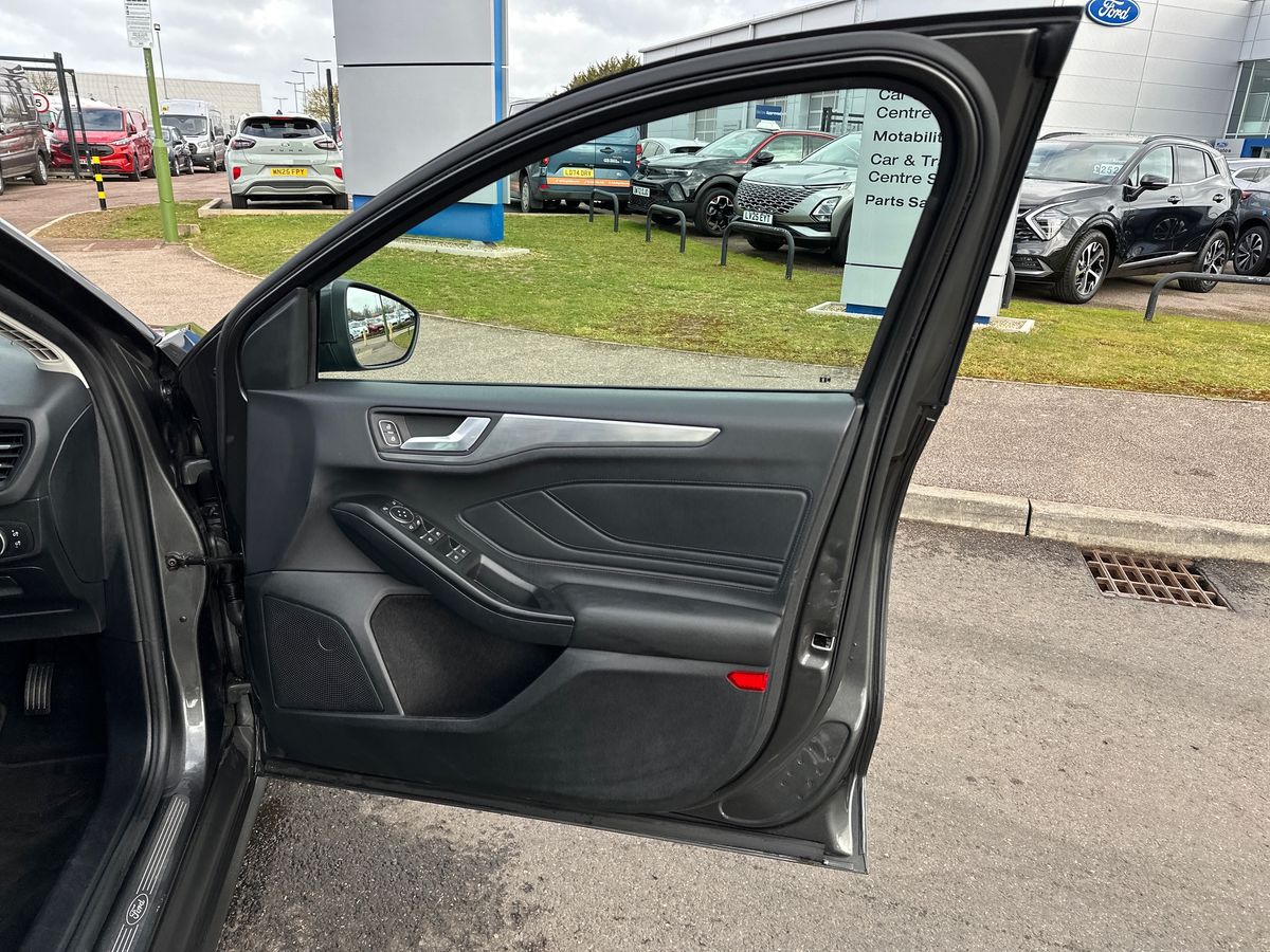 Used Ford Focus 2018 for sale - 78172563: Photo 35