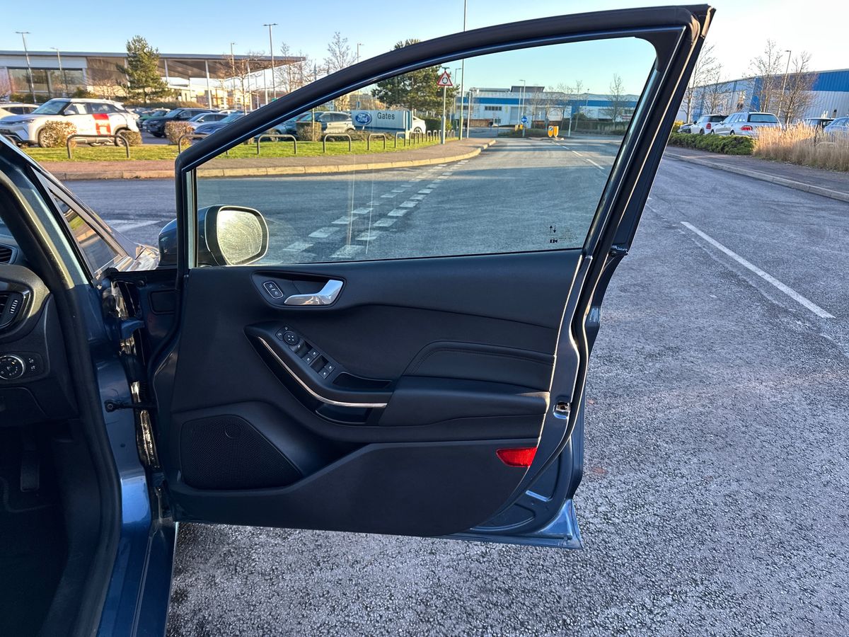 Used Ford Fiesta 2022 for sale - 77092432: Photo 35