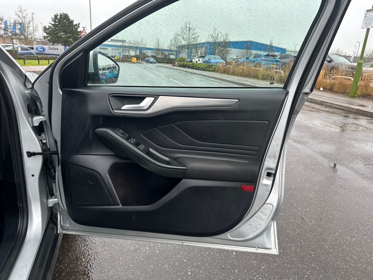 Used Ford Focus 2023 for sale - 77193548: Photo 35