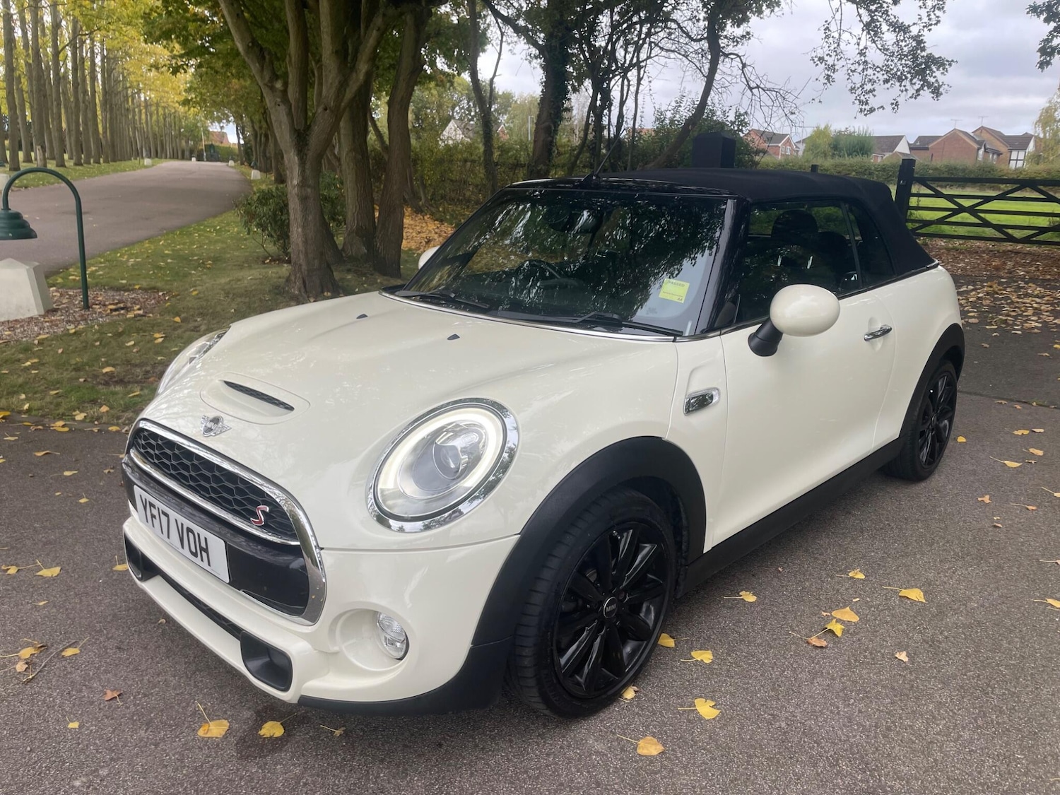 Used MINI Convertible 2017 for sale - 76259545: Photo 14