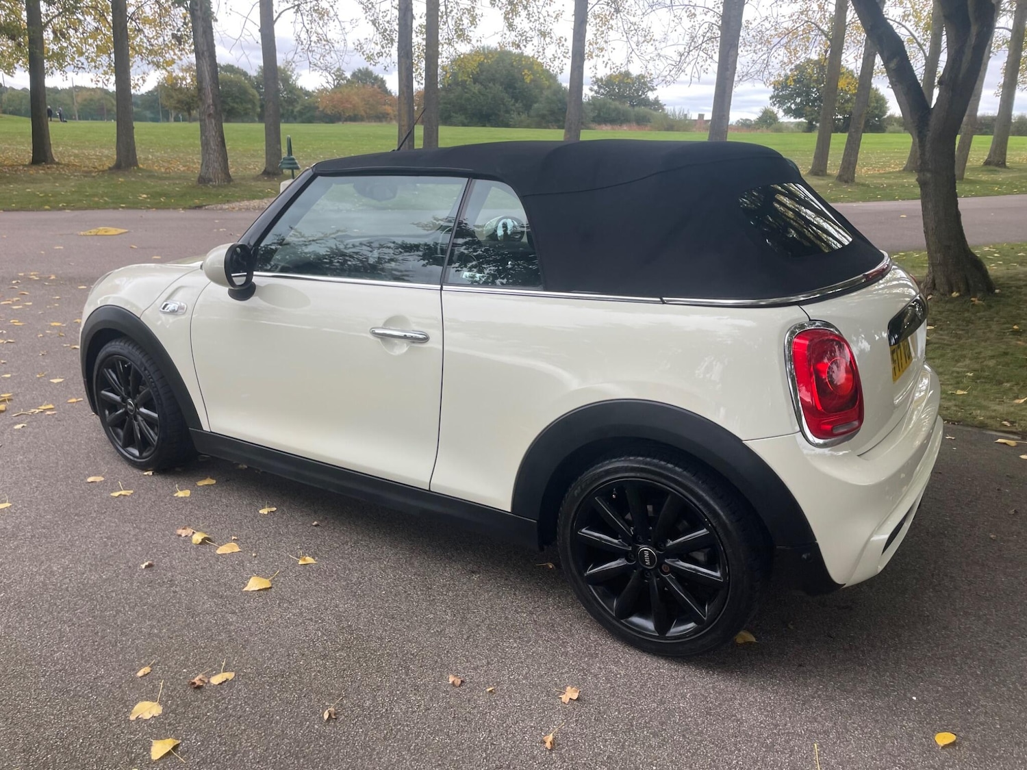 Used MINI Convertible 2017 for sale - 76259545: Photo 17