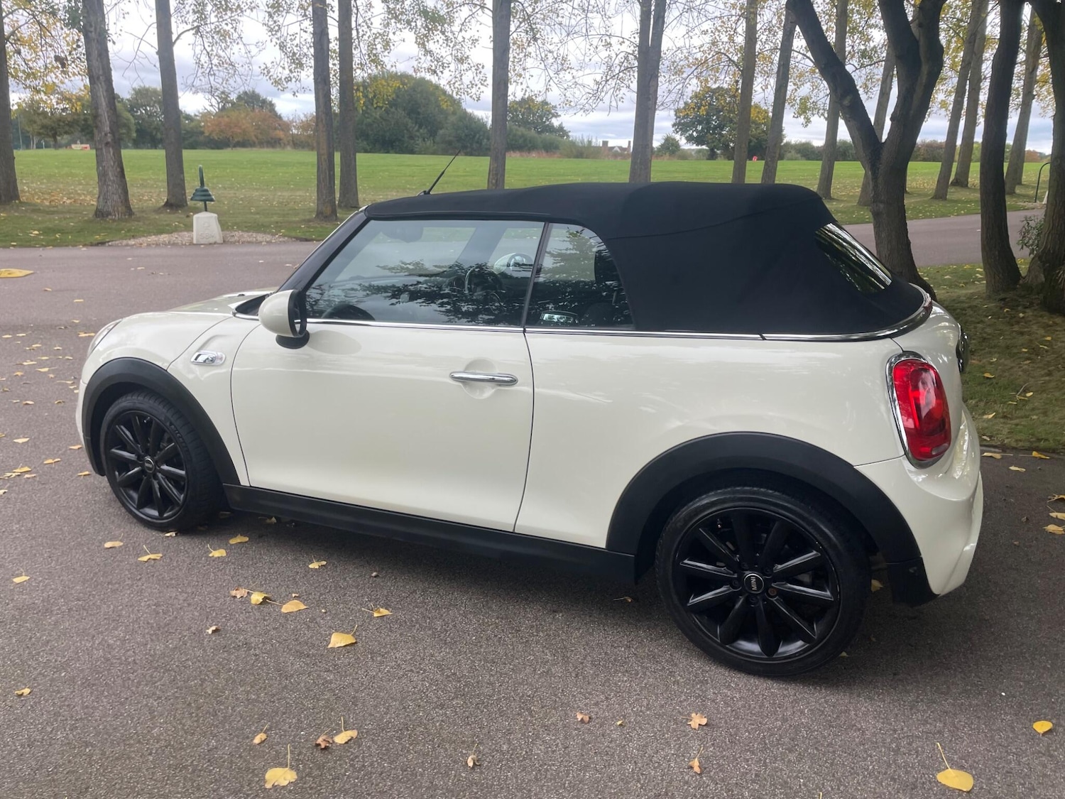 Used MINI Convertible 2017 for sale - 76259545: Photo 20