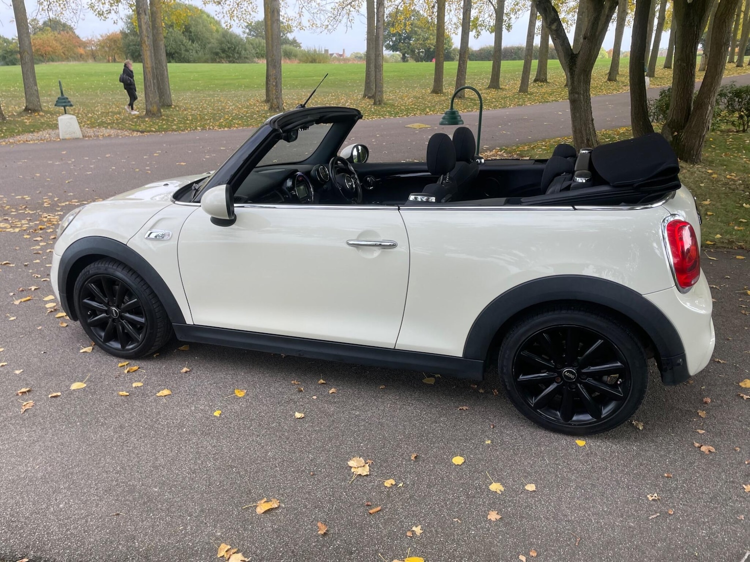 Used MINI Convertible 2017 for sale - 76259545: Photo 26