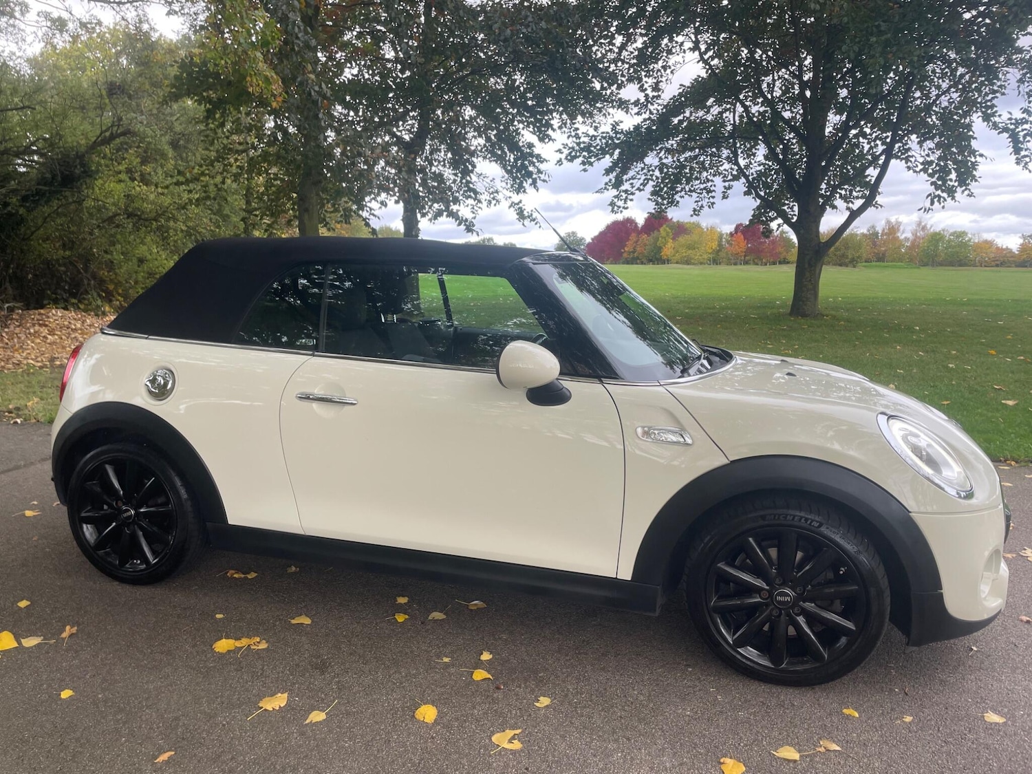 Used MINI Convertible 2017 for sale - 76259545: Photo 29