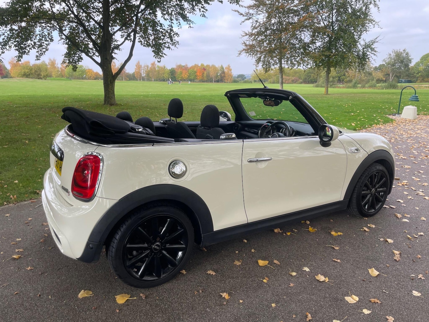 Used MINI Convertible 2017 for sale - 76259545: Photo 32