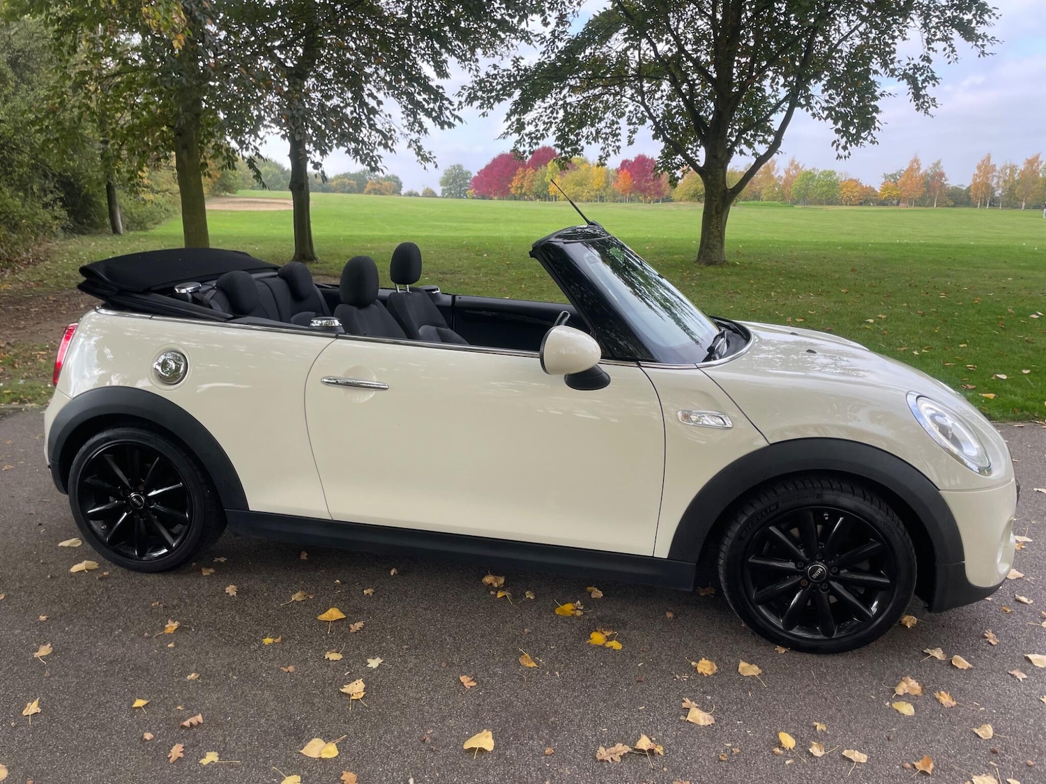 Used MINI Convertible 2017 for sale - 76259545: Photo 34