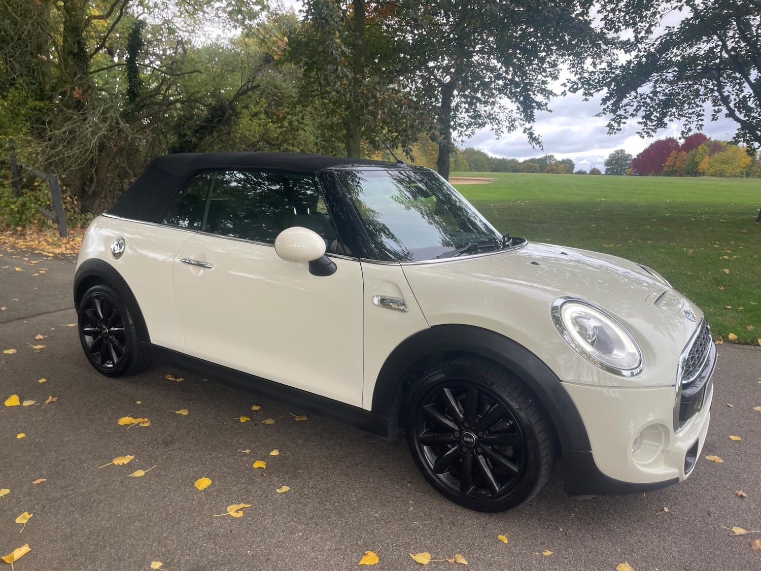 Used MINI Convertible 2017 for sale - 76259545: Photo 7
