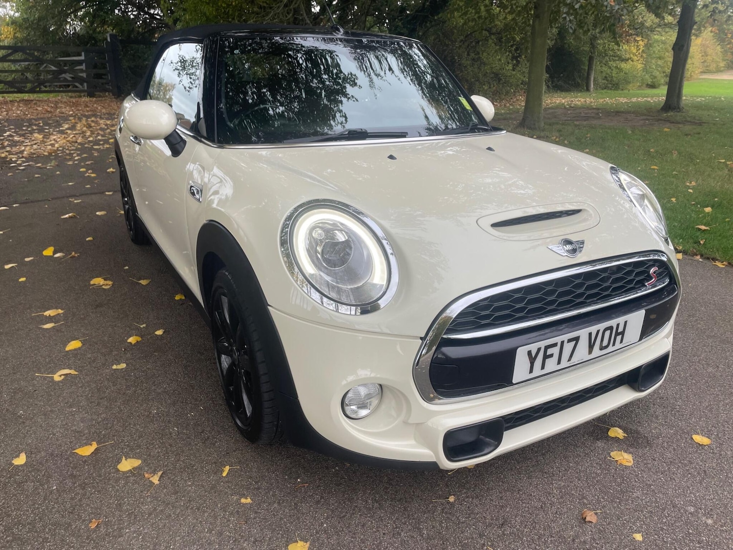 Used MINI Convertible 2017 for sale - 76259545: Photo 9