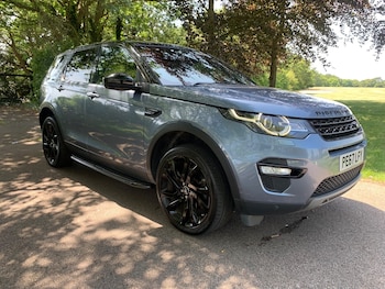 Used Land Rover Discovery Sport 2017 for sale - 79152698: Photo
