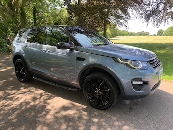 Used Land Rover Discovery Sport 2017 for sale - 79152698: Photo