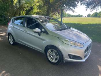 2013 (63) - 1.25 82 Zetec 5dr