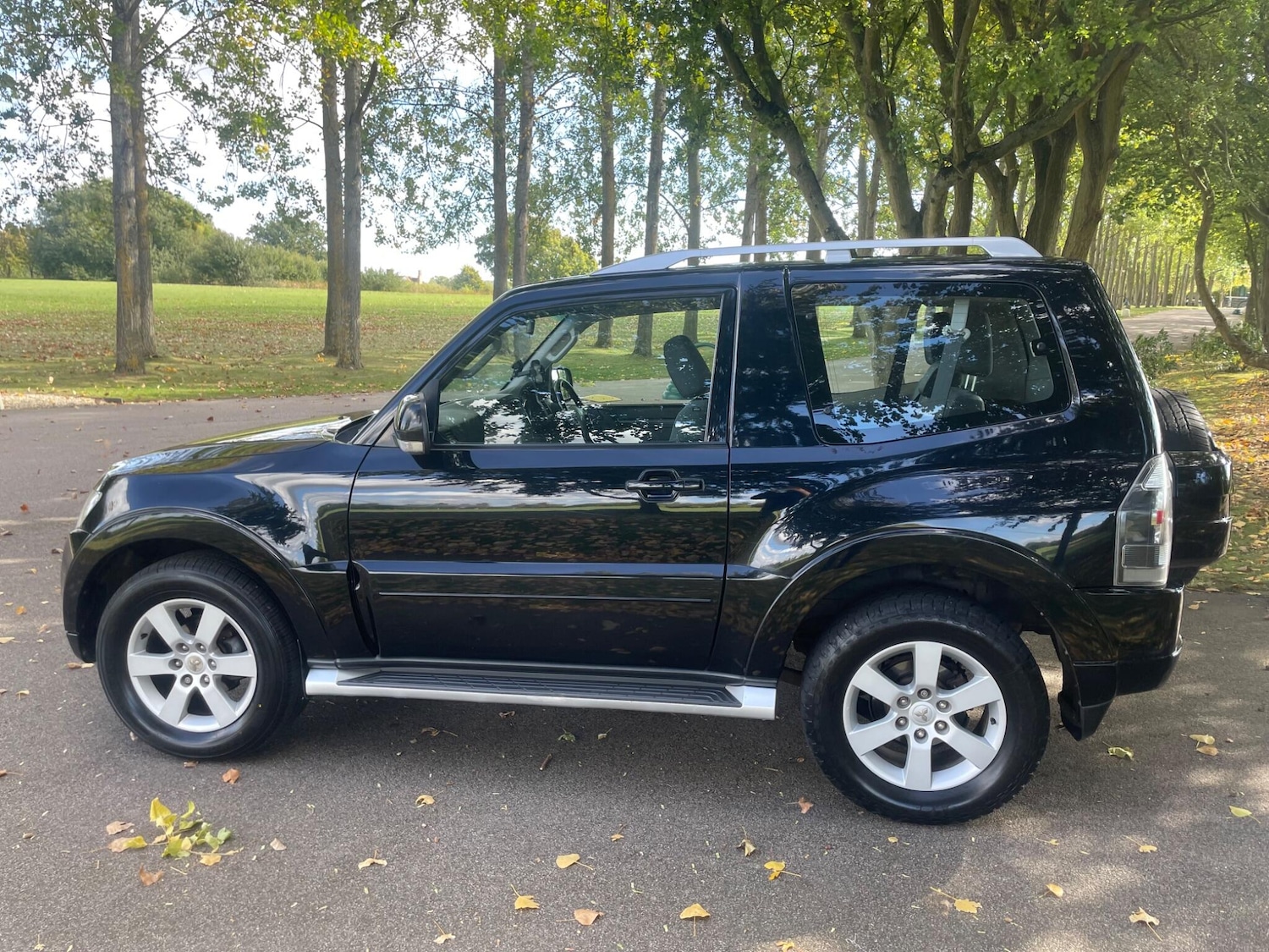 Used Mitsubishi Shogun 2011 for sale - 76072825: Photo 21