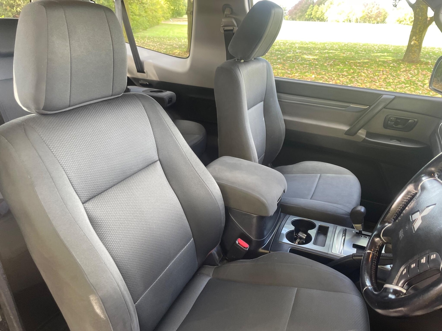Used Mitsubishi Shogun 2011 for sale - 76072825: Photo 35