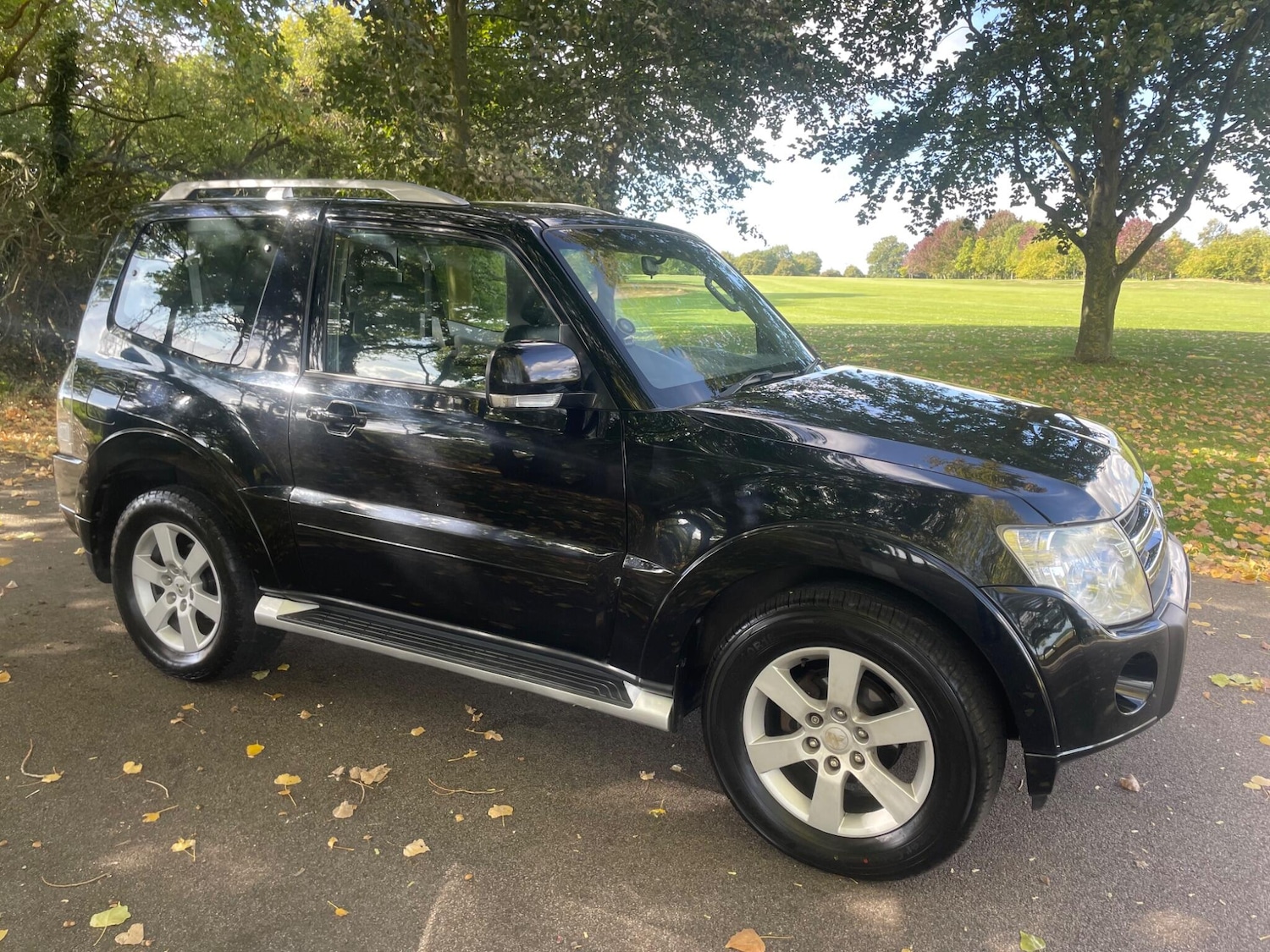 Used Mitsubishi Shogun 2011 for sale - 76072825: Photo 4