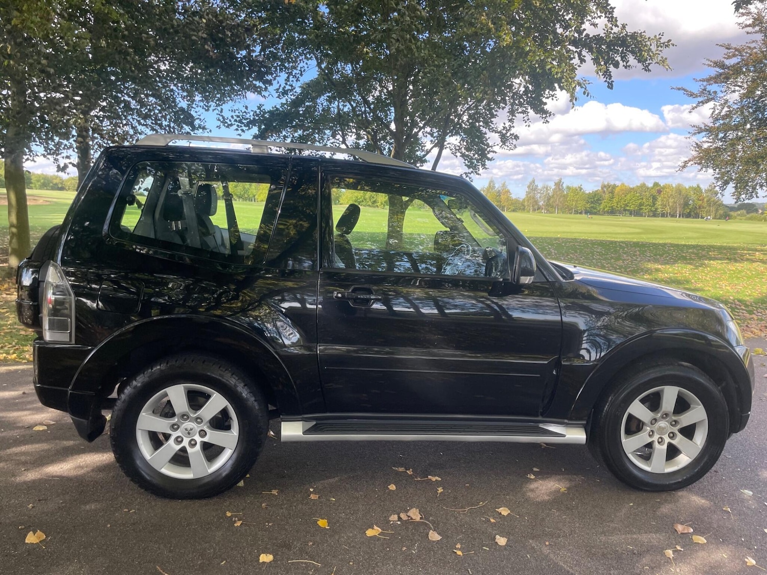 Used Mitsubishi Shogun 2011 for sale - 76072825: Photo 6