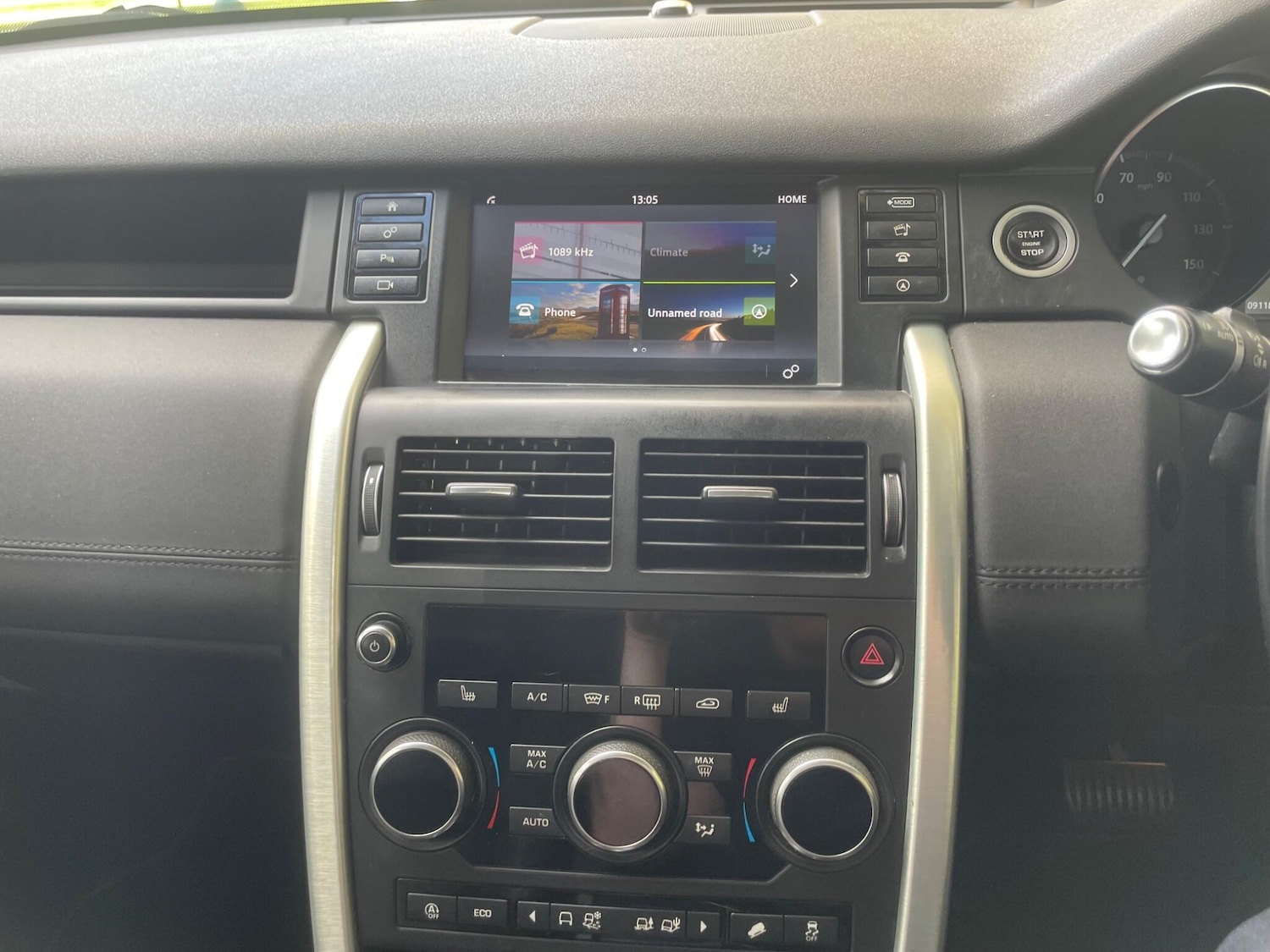 Used Land Rover Discovery Sport 2018 for sale - 76361238: Photo 33