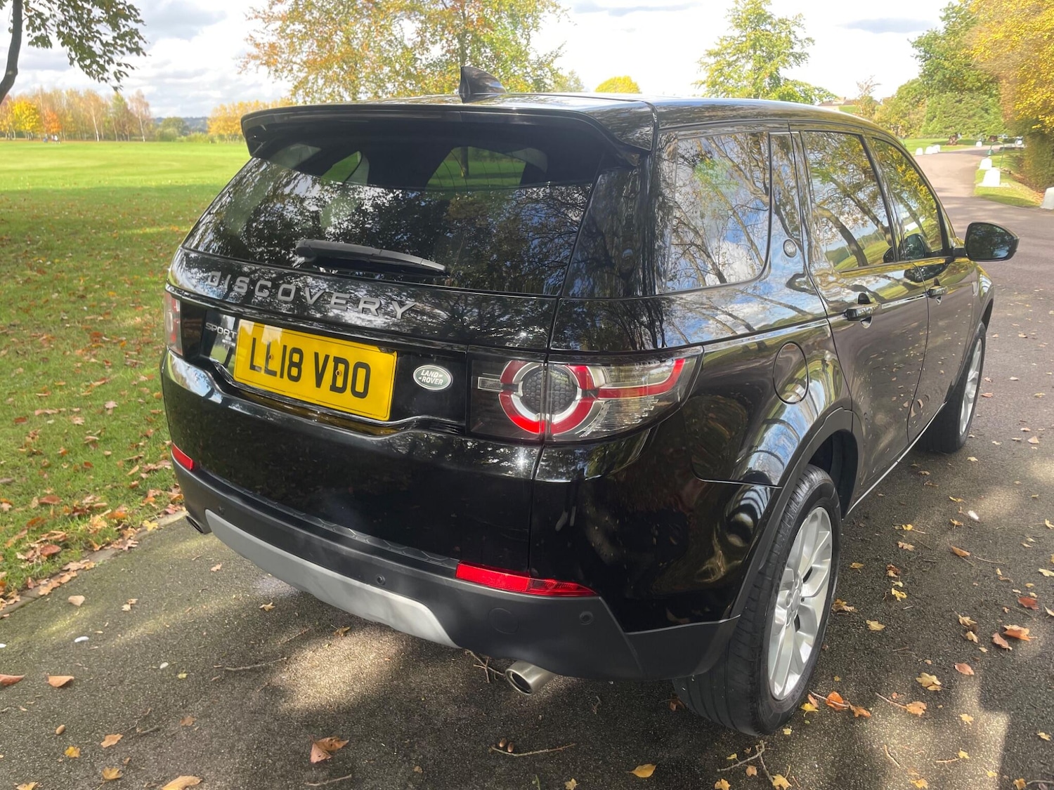 Used Land Rover Discovery Sport 2018 for sale - 76361238: Photo 6