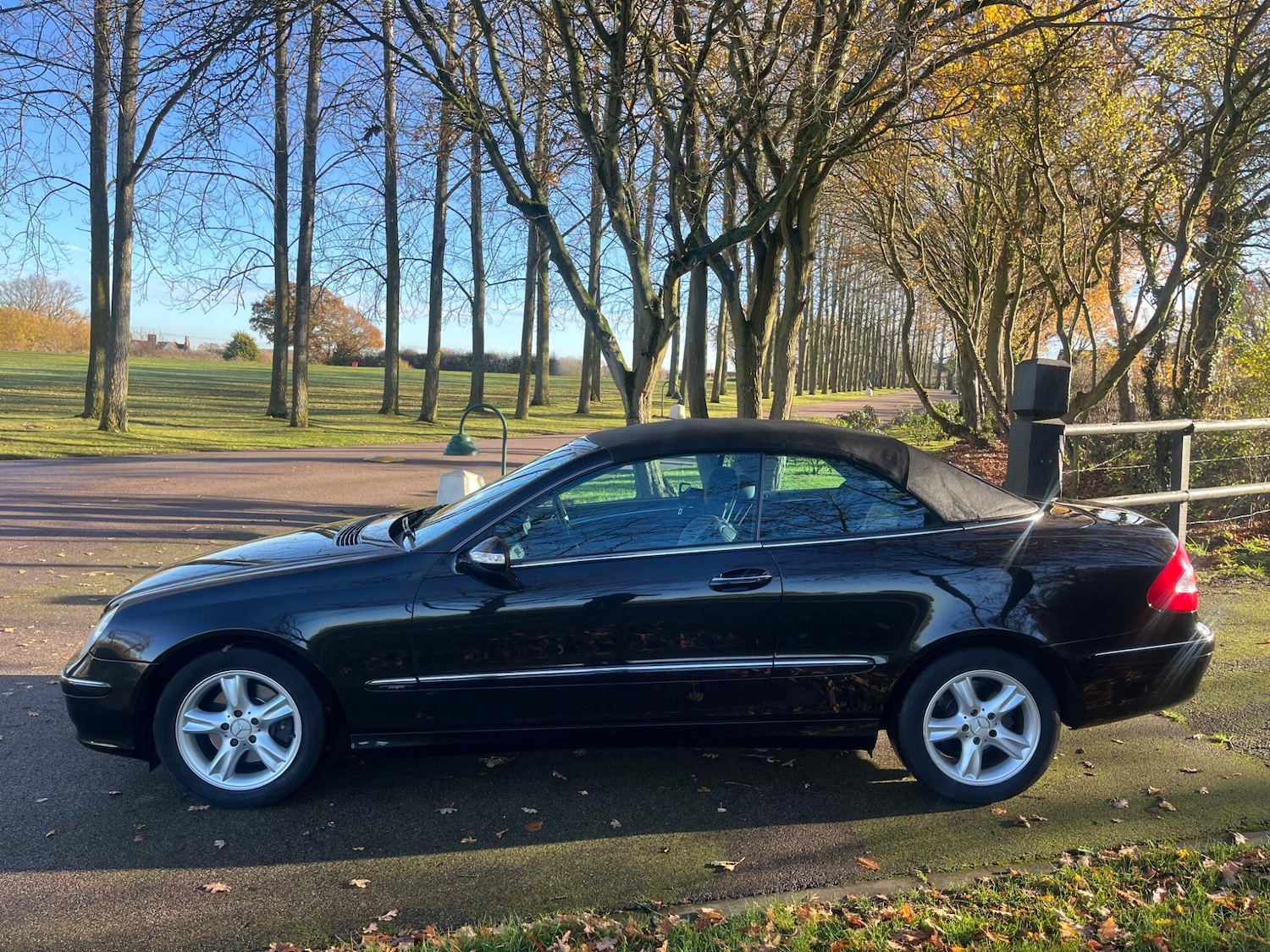 Used Mercedes-Benz CLK 2005 for sale - 76802134: Photo 15