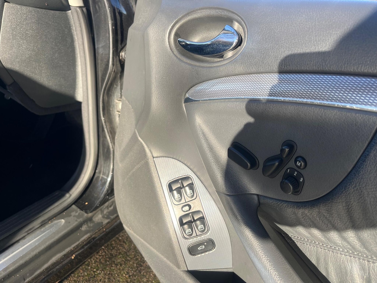 Used Mercedes-Benz CLK 2005 for sale - 76802134: Photo 35