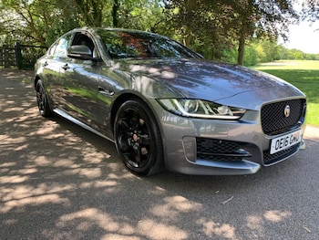Used Jaguar XE 2016 for sale - 78982968: Photo