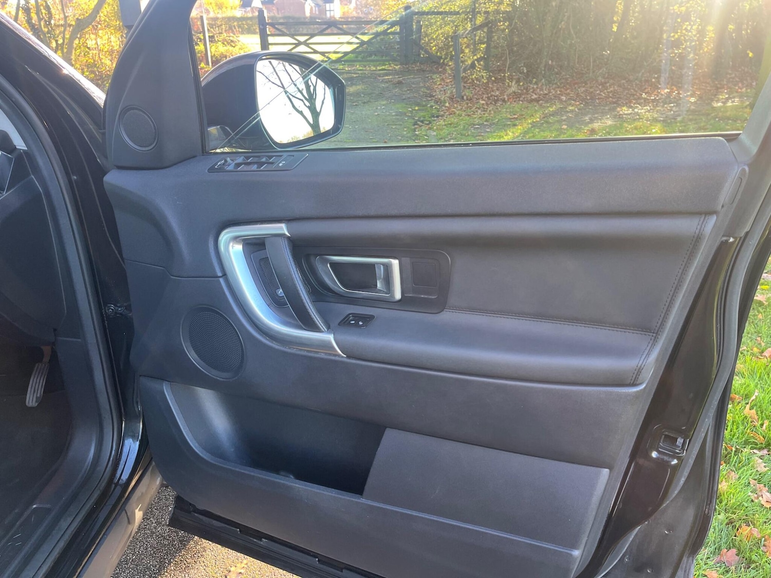 Used Land Rover Discovery Sport 2016 for sale - 76801047: Photo 26