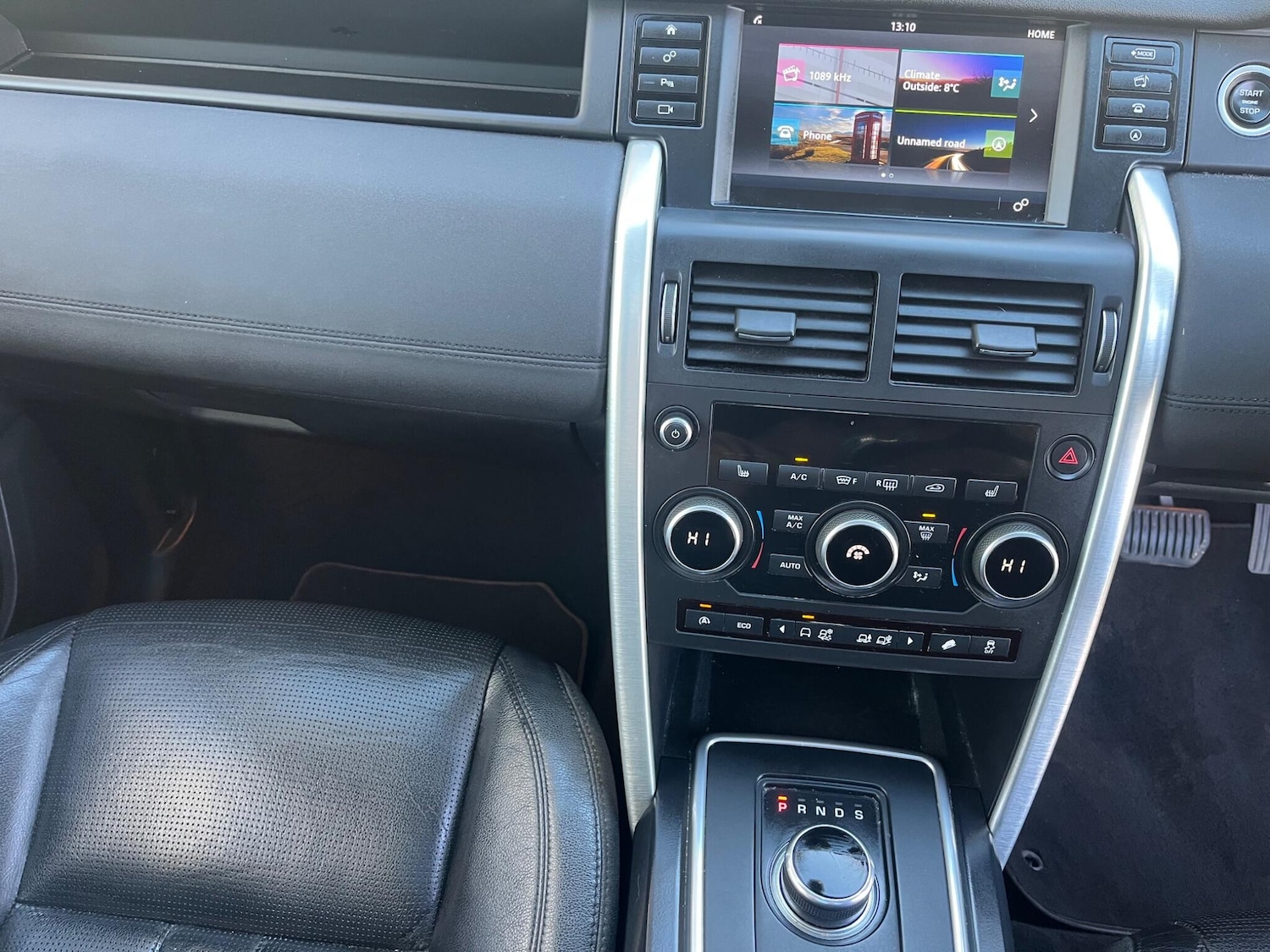 Used Land Rover Discovery Sport 2016 for sale - 76801047: Photo 30