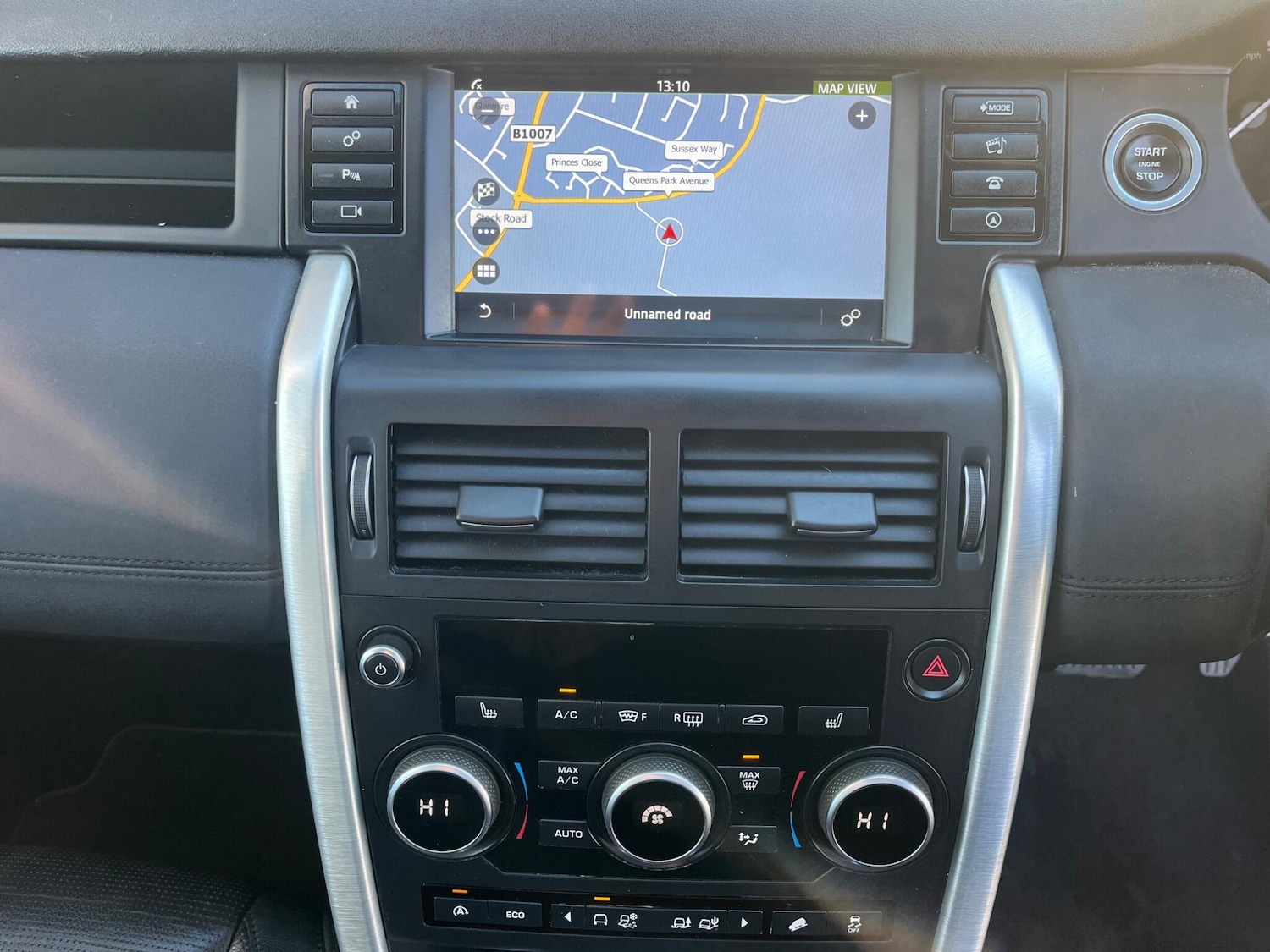 Used Land Rover Discovery Sport 2016 for sale - 76801047: Photo 32