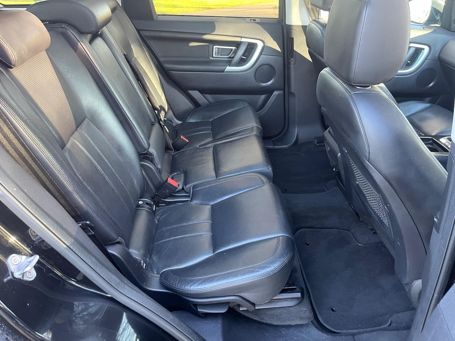 Used Land Rover Discovery Sport 2016 for sale - 76801047: Photo 33