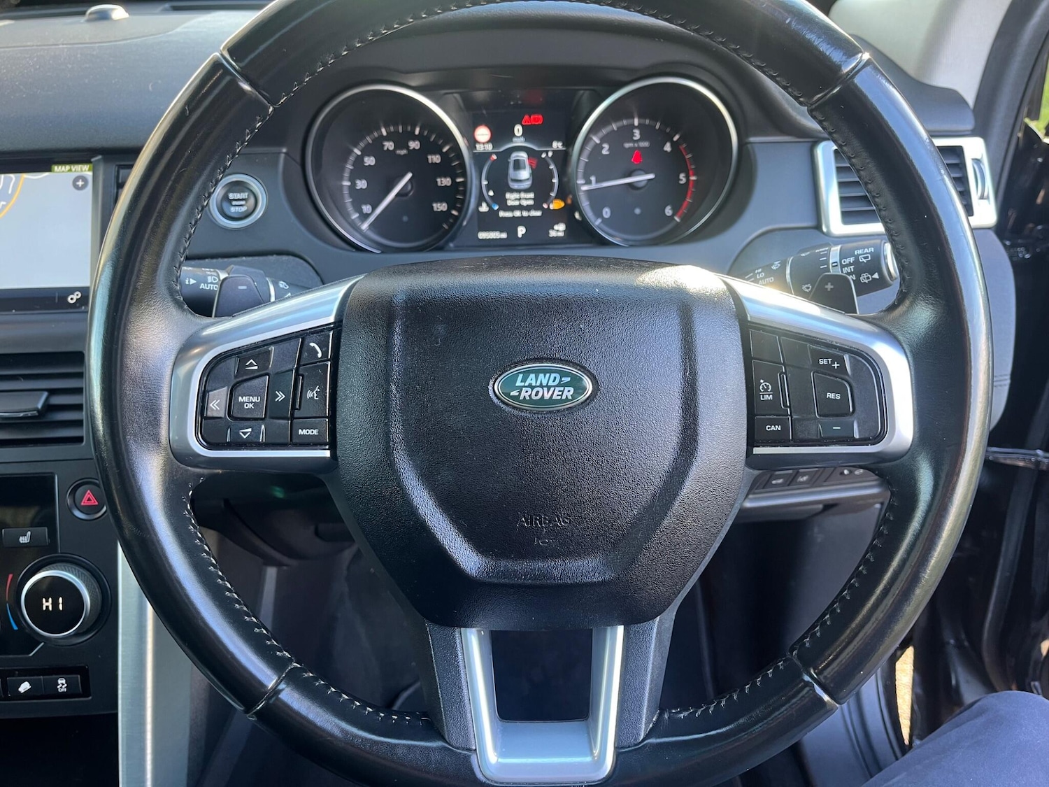 Used Land Rover Discovery Sport 2016 for sale - 76801047: Photo 35