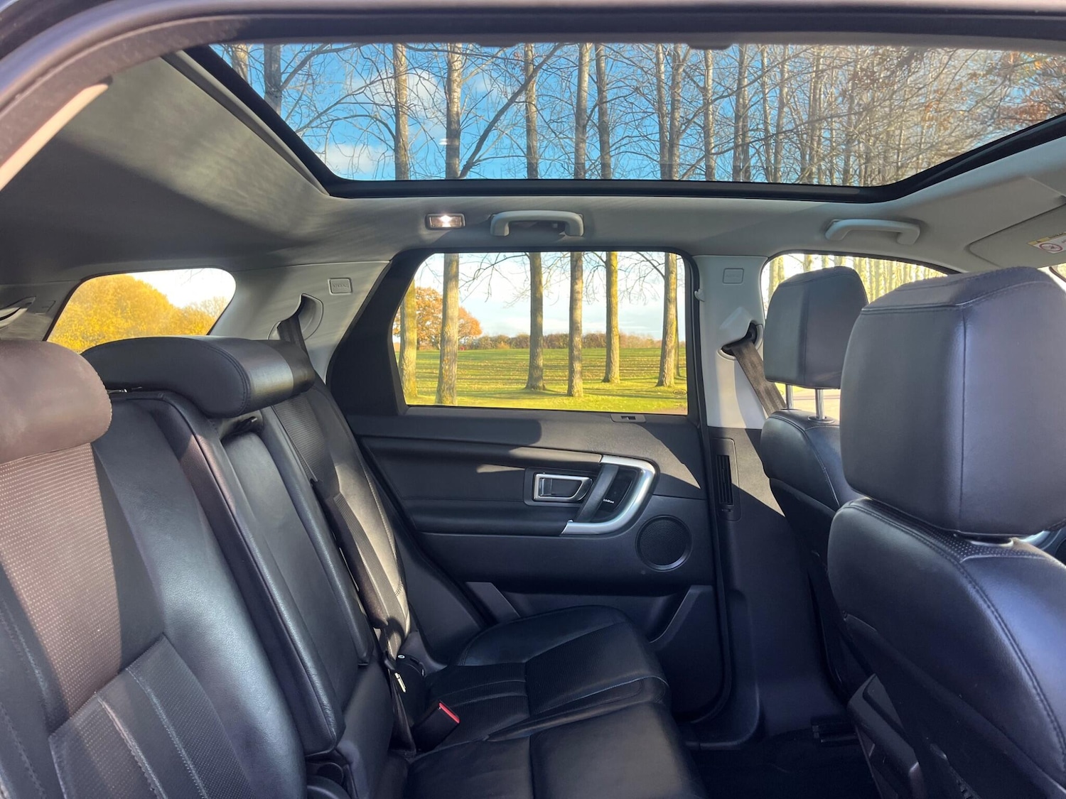 Used Land Rover Discovery Sport 2016 for sale - 76801047: Photo 36