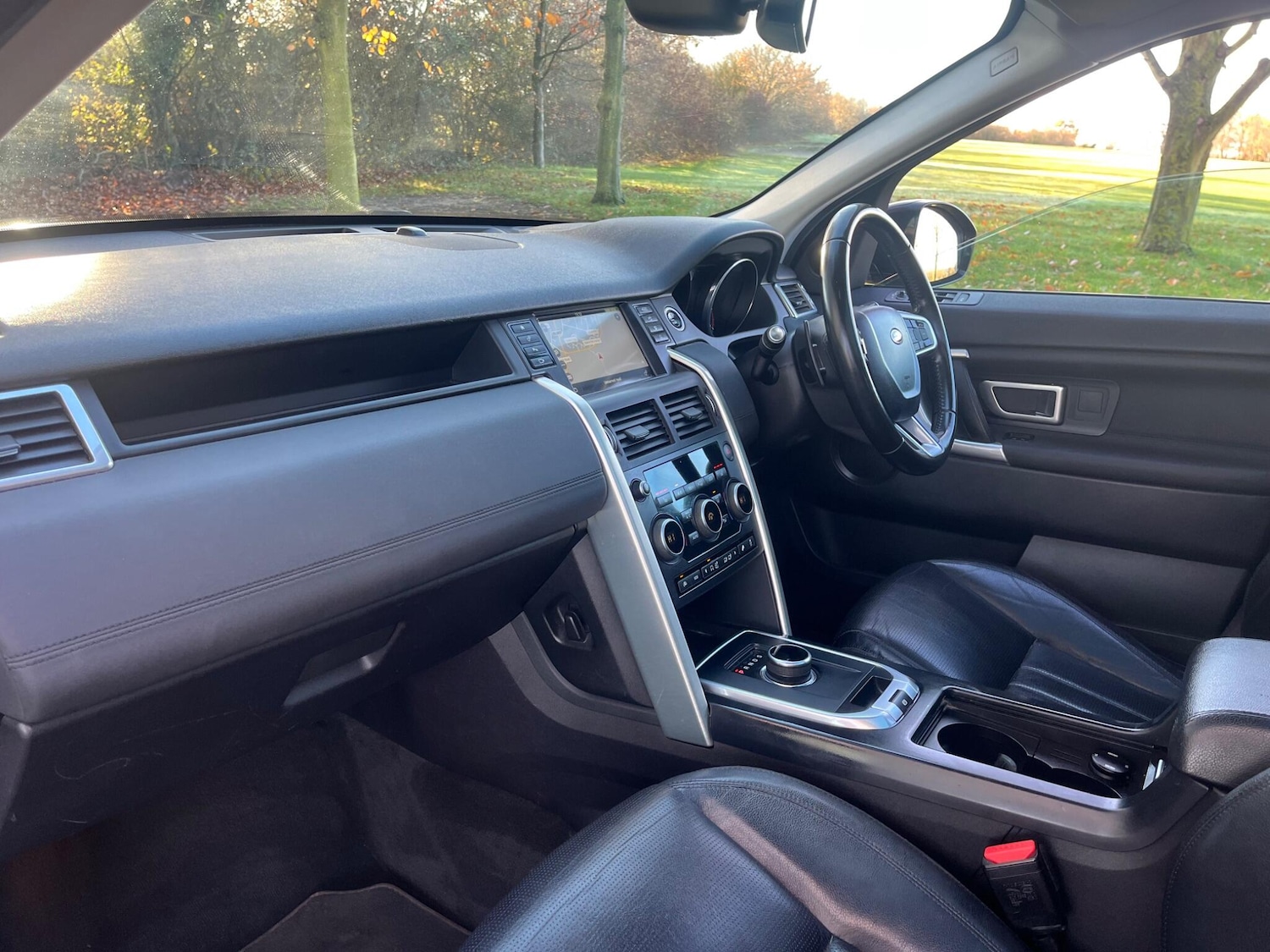 Used Land Rover Discovery Sport 2016 for sale - 76801047: Photo 45